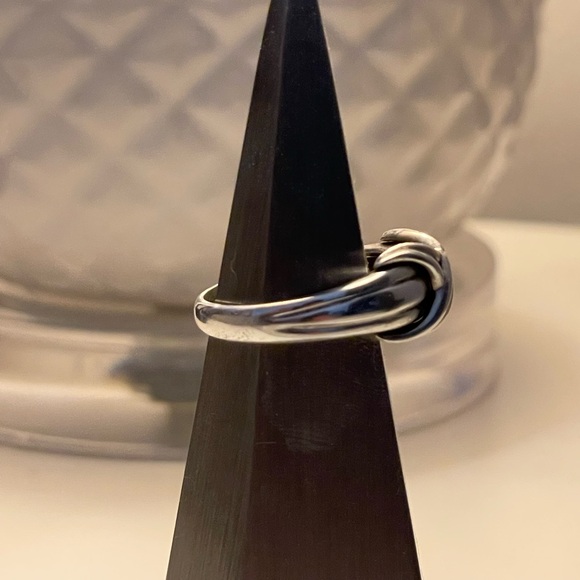 VINTAGE Tiffany & Co Ring - Picture 6 of 8